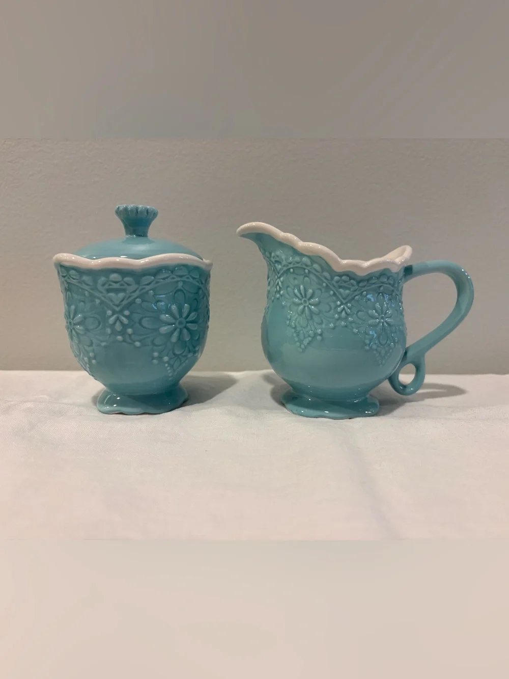 Pier 1 Imports Lacy Aqua Blue Sugar Bowl w/Lid & Creamer Discontinued Excellent!